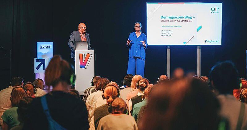 regiocom Team bei der VOICES 2025 als Speaker