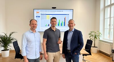 Teambild mit Regulierungsmanagern rund um Lars Plagemann
