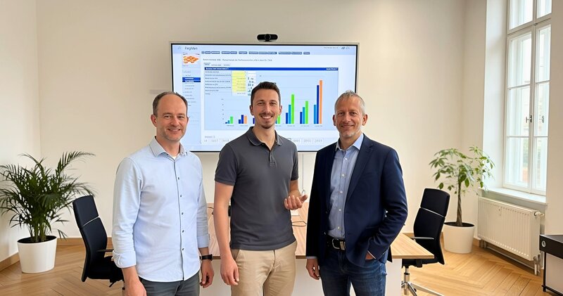 Teambild mit Regulierungsmanagern rund um Lars Plagemann