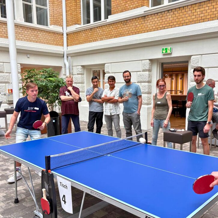 spannende Matches an der Tischtenisplatte